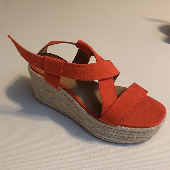 NWOT H&M Orange Platform Sandals - Picture 2 of 6